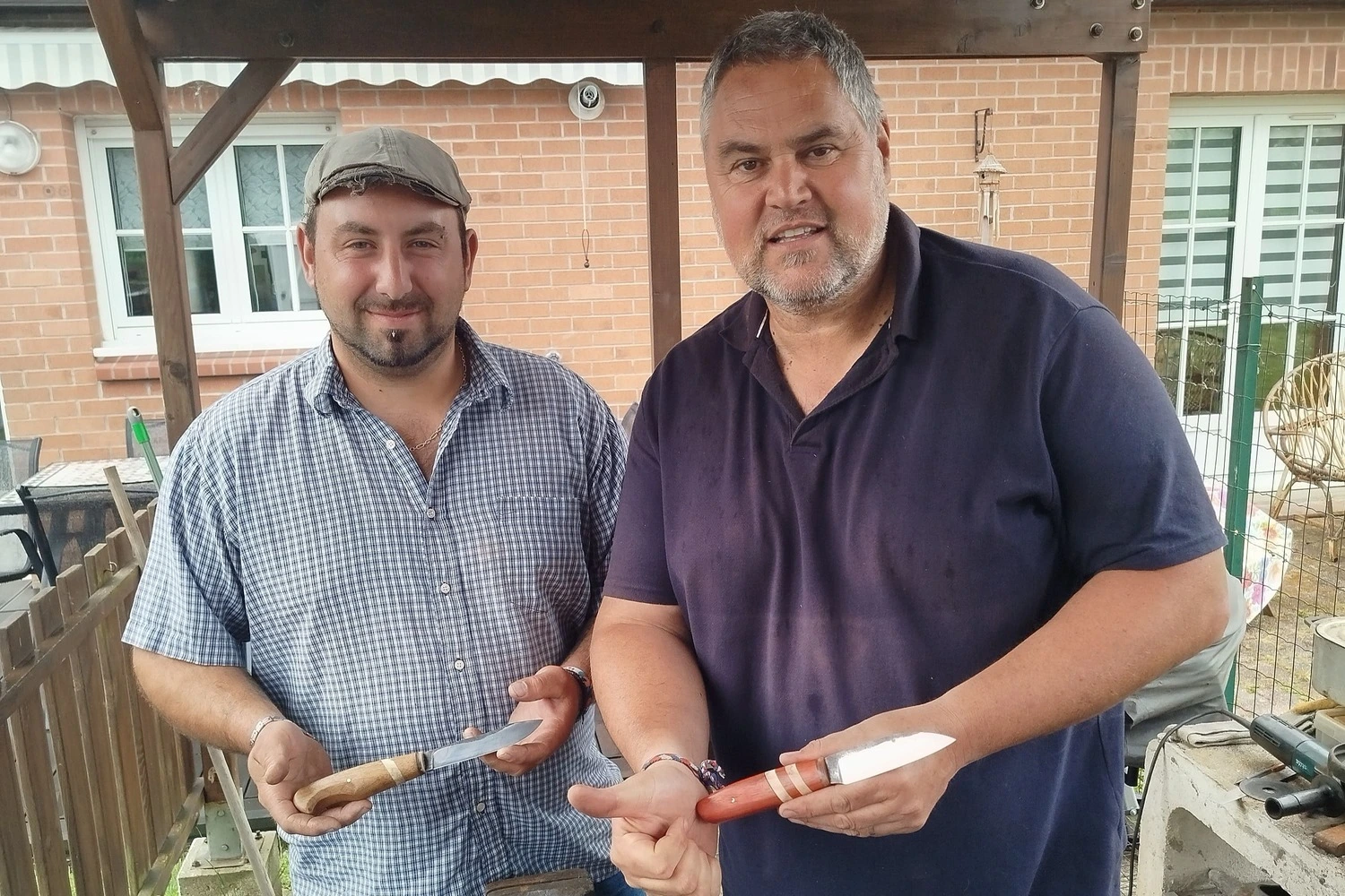 Francois et David, stagiaires de forge