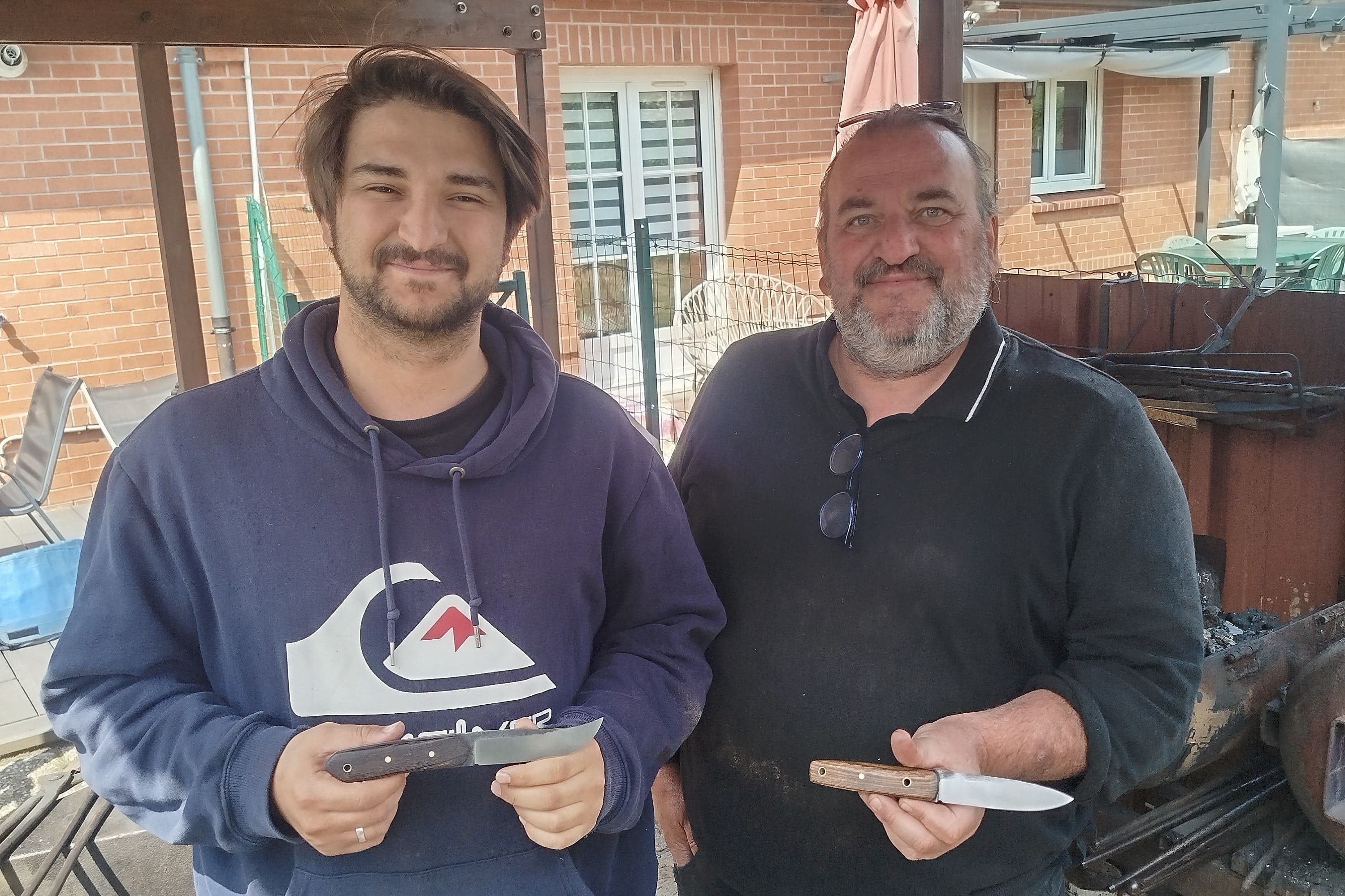 Antoine et Vincent, stagiaires de forge