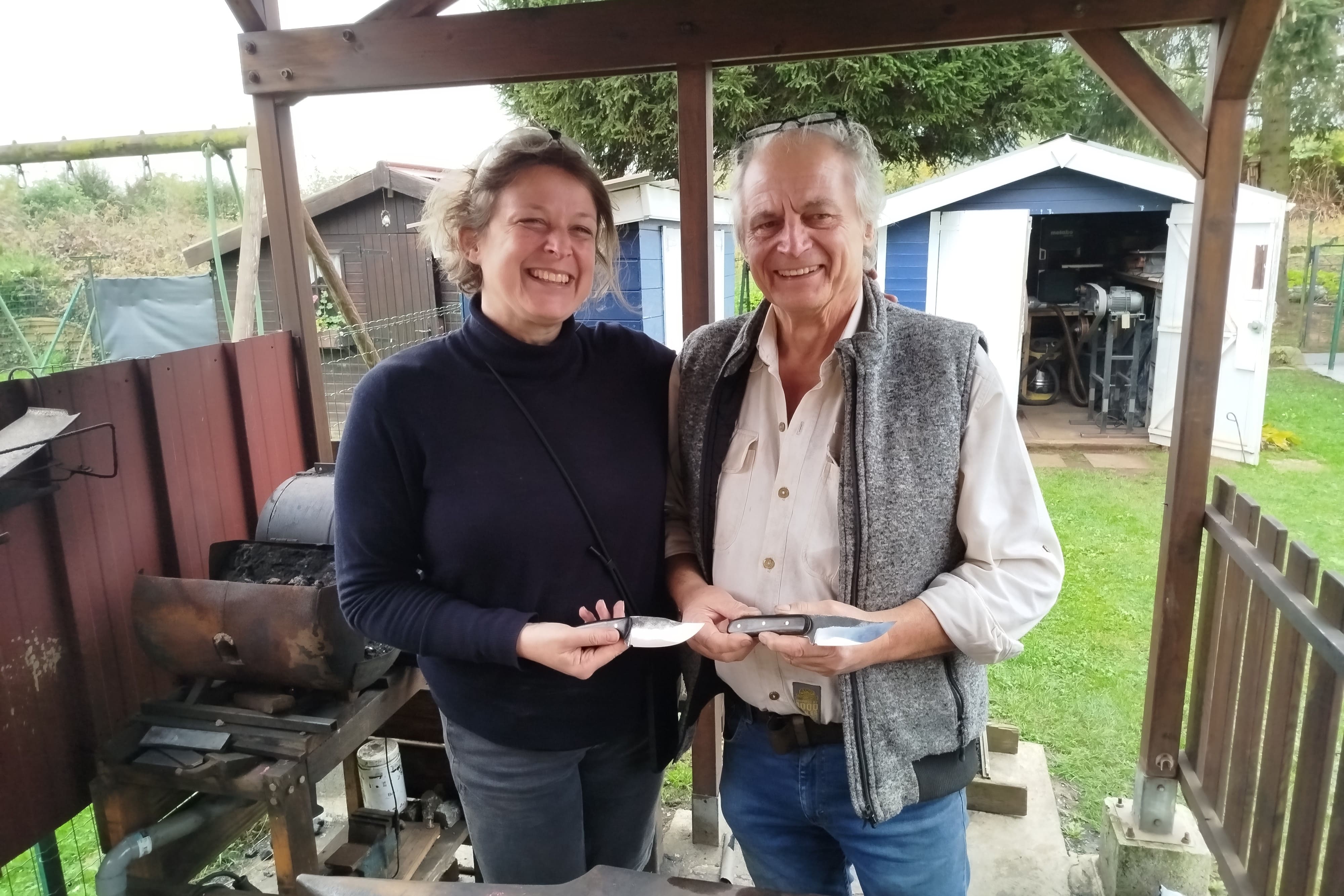 Caroline et Alain stagiaires de forge